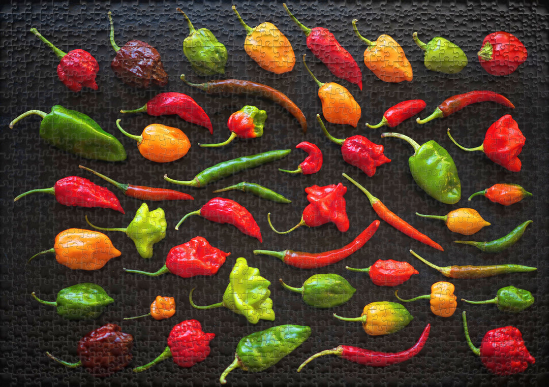 Puzzle 1000 Teile "Buntes Feuer" - scharfe Chilis
