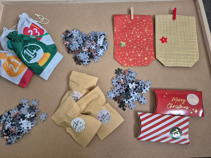 Überaschungs-Adventskalender 2000 Teile Puzzle